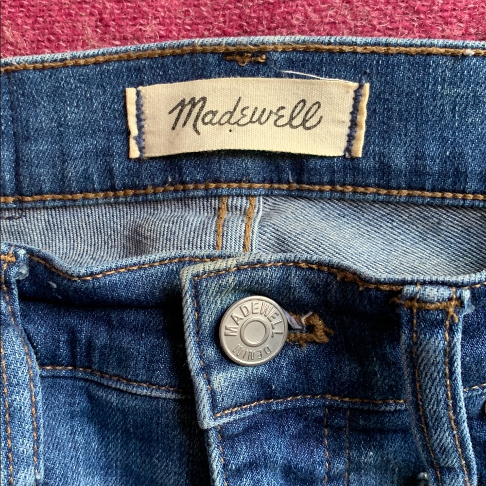 Madewell Medium Wash 10” High Rise Skinny Jeans in Blue w Frayed Hem - Tulip Hem - Picture 4 of 11